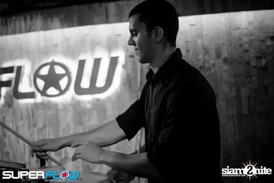 In Bed With Space | Matt Caseli & Dona Amelia at Superflow — photo 64