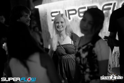 In Bed With Space | Matt Caseli & Dona Amelia at Superflow — photo 93