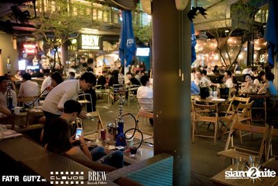 Seenspace Invasion ที่ร้าน Clouds, Fat'R Gut'z และ BREW Beers & Ciders — photo 2