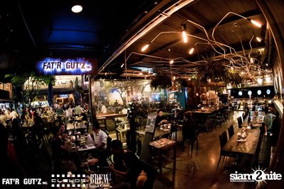 Seenspace Invasion ที่ร้าน Clouds, Fat'R Gut'z และ BREW Beers & Ciders — photo 49