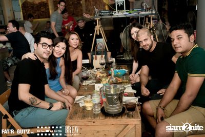 Seenspace Invasion ที่ร้าน Clouds, Fat'R Gut'z และ BREW Beers & Ciders — photo 71