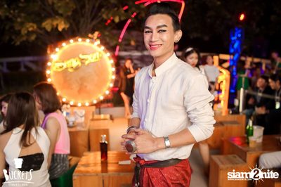 1st Anniversary Buckets Siamese Bar with Aof Pongsak — photo 15