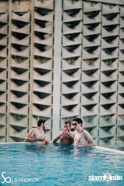 SO POOL PARTY ที่ เดอะ วอเทอร์ คลับ โรงแรมโซฟิเทล โซ — photo 12