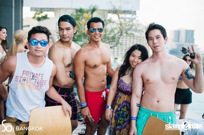 SO POOL PARTY ที่ เดอะ วอเทอร์ คลับ โรงแรมโซฟิเทล โซ — photo 20
