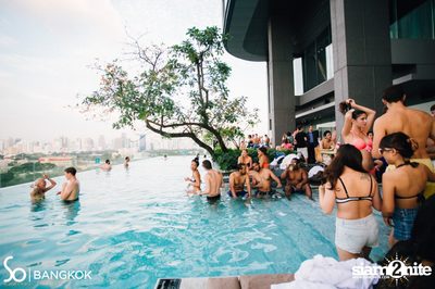 SO POOL PARTY ที่ เดอะ วอเทอร์ คลับ โรงแรมโซฟิเทล โซ — photo 45