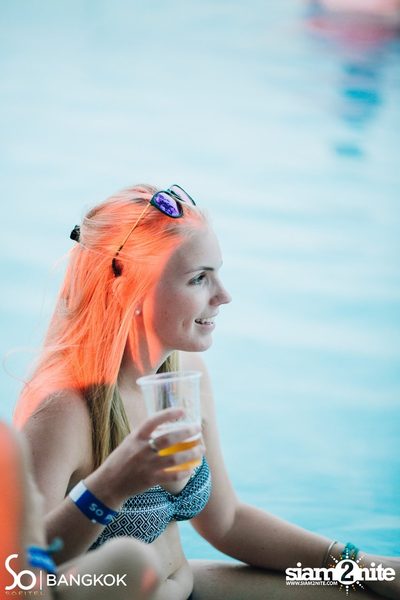 SO POOL PARTY ที่ เดอะ วอเทอร์ คลับ โรงแรมโซฟิเทล โซ — photo 57