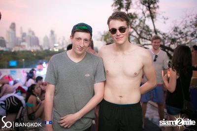 SO POOL PARTY ที่ เดอะ วอเทอร์ คลับ โรงแรมโซฟิเทล โซ — photo 62