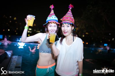 SO POOL PARTY ที่ เดอะ วอเทอร์ คลับ โรงแรมโซฟิเทล โซ — photo 99