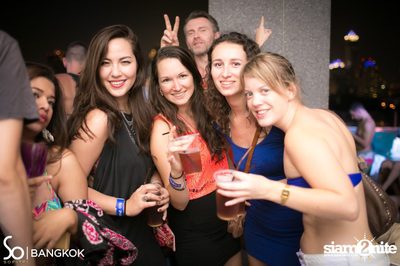 SO POOL PARTY ที่ เดอะ วอเทอร์ คลับ โรงแรมโซฟิเทล โซ — photo 125