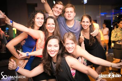SO POOL PARTY ที่ เดอะ วอเทอร์ คลับ โรงแรมโซฟิเทล โซ — photo 126