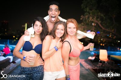 SO POOL PARTY ที่ เดอะ วอเทอร์ คลับ โรงแรมโซฟิเทล โซ — photo 156