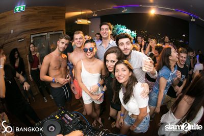 SO POOL PARTY ที่ เดอะ วอเทอร์ คลับ โรงแรมโซฟิเทล โซ — photo 164