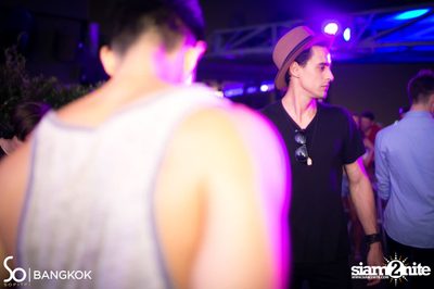 SO POOL PARTY ที่ เดอะ วอเทอร์ คลับ โรงแรมโซฟิเทล โซ — photo 204