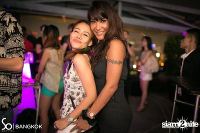 SO POOL PARTY ที่ เดอะ วอเทอร์ คลับ โรงแรมโซฟิเทล โซ — photo 216