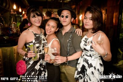 Seenspace Invasion ที่ร้าน Clouds, Fat'R Gut'z และ BREW Beers & Ciders — photo 39