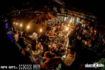 Seenspace Invasion ที่ร้าน Clouds, Fat'R Gut'z และ BREW Beers & Ciders — photo 46