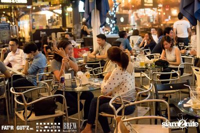 Seenspace Invasion ที่ร้าน Clouds, Fat'R Gut'z และ BREW Beers & Ciders — photo 1