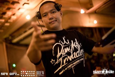 Seenspace Invasion ที่ร้าน Clouds, Fat'R Gut'z และ BREW Beers & Ciders — photo 15