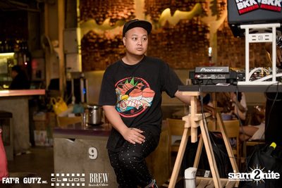 Seenspace Invasion ที่ร้าน Clouds, Fat'R Gut'z และ BREW Beers & Ciders — photo 29