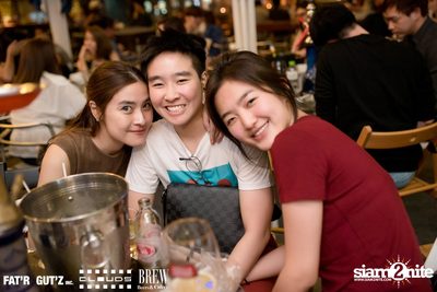 Seenspace Invasion ที่ร้าน Clouds, Fat'R Gut'z และ BREW Beers & Ciders — photo 32