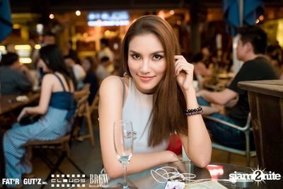 Seenspace Invasion ที่ร้าน Clouds, Fat'R Gut'z และ BREW Beers & Ciders — photo 42