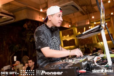 Seenspace Invasion ที่ร้าน Clouds, Fat'R Gut'z และ BREW Beers & Ciders — photo 44