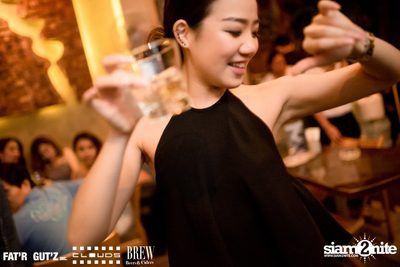 Seenspace Invasion ที่ร้าน Clouds, Fat'R Gut'z และ BREW Beers & Ciders — photo 61