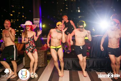G-Spot Entertainment นำเสนอ Splash Out Pool Party ที่ ดับเบิลทรี บาย ฮิลตัน — photo 121