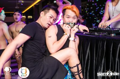 G-Spot Entertainment นำเสนอ Splash Out Pool Party ที่ ดับเบิลทรี บาย ฮิลตัน — photo 135