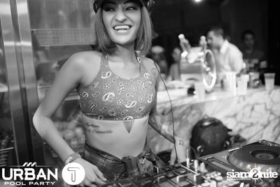 THAMMATAI นำเสนอ Urban Pool Party ที่ โซฟิเทล โซ — photo 34