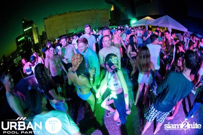 THAMMATAI นำเสนอ Urban Pool Party ที่ โซฟิเทล โซ — photo 112