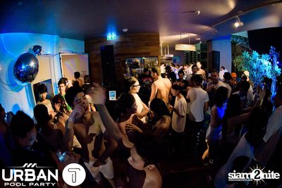 THAMMATAI นำเสนอ Urban Pool Party ที่ โซฟิเทล โซ — photo 116