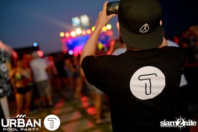 THAMMATAI นำเสนอ Urban Pool Party ที่ โซฟิเทล โซ — photo 183