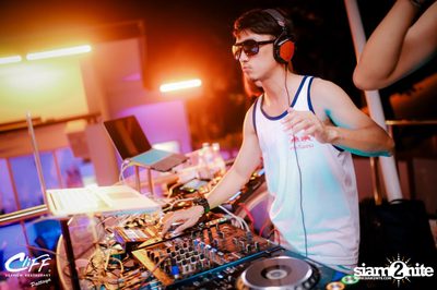 Singha presents Hang Over Pool Party at Cliff Pattaya — photo 69