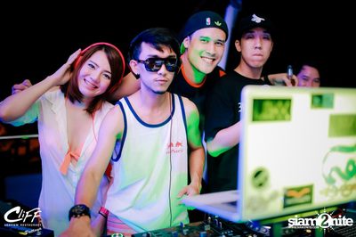Singha presents Hang Over Pool Party at Cliff Pattaya — photo 77