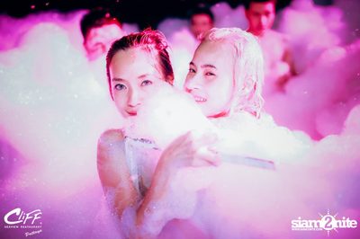 Singha presents Hang Over Pool Party at Cliff Pattaya — photo 93