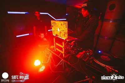 SYNCHR8NISM กับ REIKO (F Club SG) ที่ เซฟเฮ้าส์ — photo 39