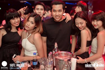 SYNCHR8NISM กับ REIKO (F Club SG) ที่ เซฟเฮ้าส์ — photo 44