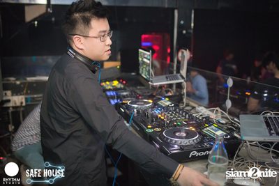 SYNCHR8NISM กับ REIKO (F Club SG) ที่ เซฟเฮ้าส์ — photo 45