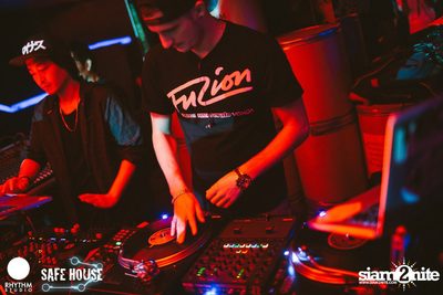 SYNCHR8NISM กับ REIKO (F Club SG) ที่ เซฟเฮ้าส์ — photo 79