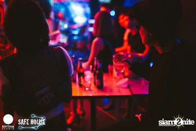 SYNCHR8NISM กับ REIKO (F Club SG) ที่ เซฟเฮ้าส์ — photo 81
