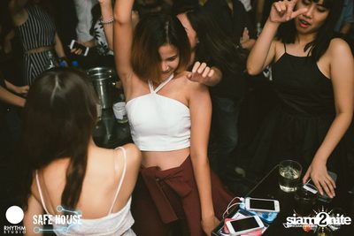 SYNCHR8NISM กับ REIKO (F Club SG) ที่ เซฟเฮ้าส์ — photo 105