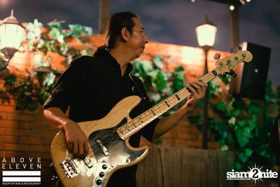Gramercy Unplugged with YAMIN & Band at Above Eleven — photo 13