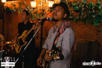 Gramercy Unplugged with YAMIN & Band at Above Eleven — photo 18