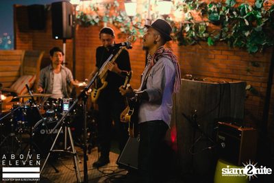 Gramercy Unplugged with YAMIN & Band at Above Eleven — photo 19