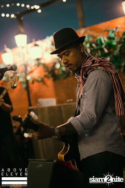 Gramercy Unplugged with YAMIN & Band at Above Eleven — photo 24