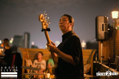 Gramercy Unplugged with YAMIN & Band at Above Eleven — photo 26