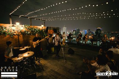 Gramercy Unplugged with YAMIN & Band at Above Eleven — photo 38