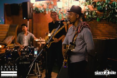 Gramercy Unplugged with YAMIN & Band at Above Eleven — photo 42