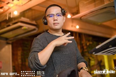 Seenspace Invasion ที่ร้าน Clouds, Fat'R Gut'z และ BREW Beers & Ciders — photo 14